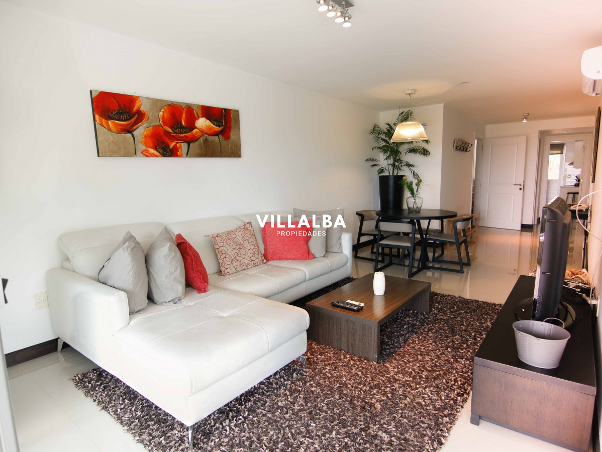 Apartamento ID.3665 - PH en playa mansa , departamento en Edificio Monet de 2 dormitorios, Punta Del Este