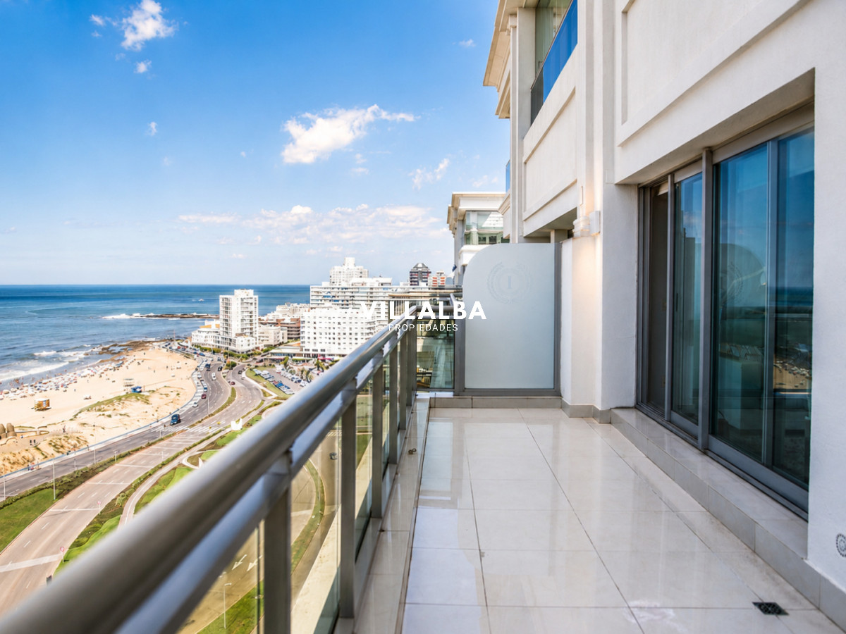 Apartamento ID.3508 - Hermoso Pent-house en torre Imperiale ,venta en zona de la Brava.