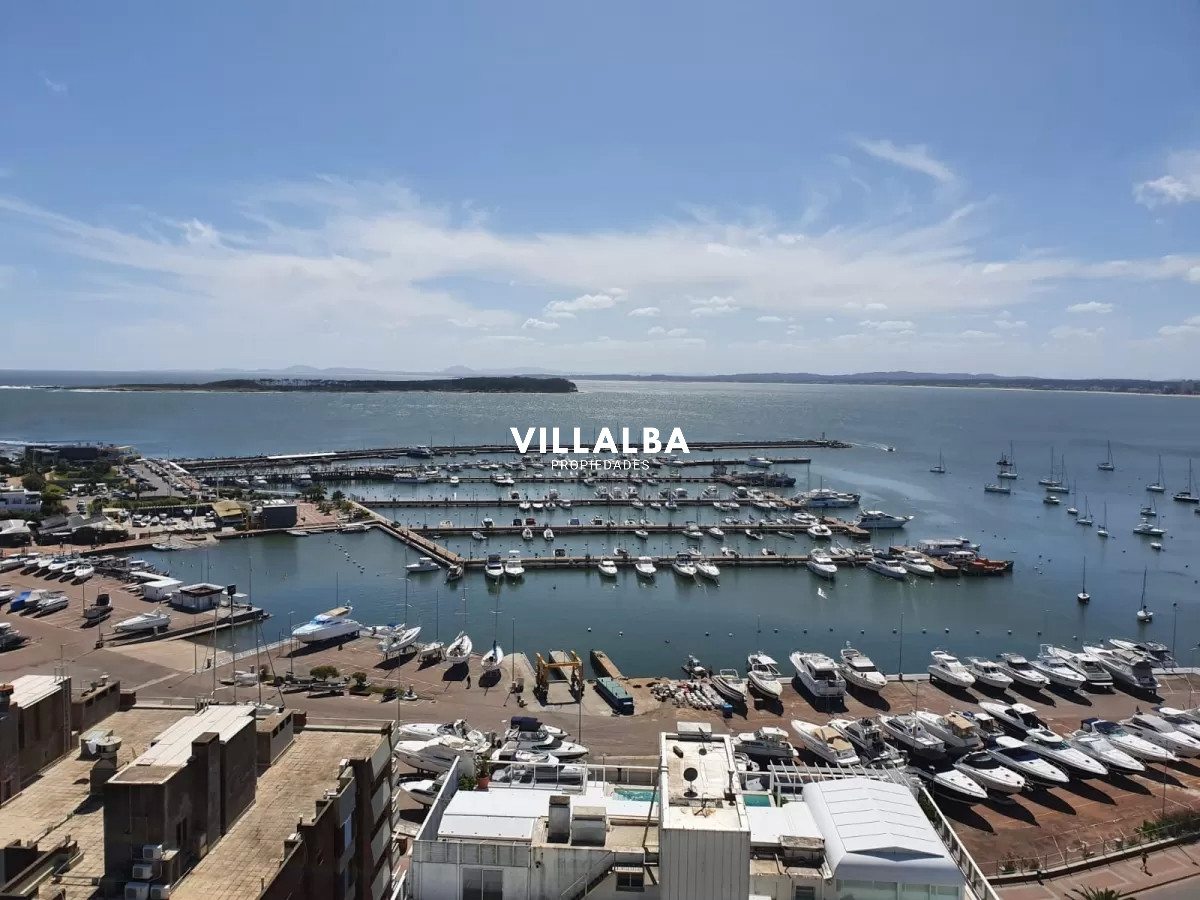 Apartamento ID.3639 - Departamento de 3 dormitorios + dep. en venta en Edif. Fontemar, vista al Puerto