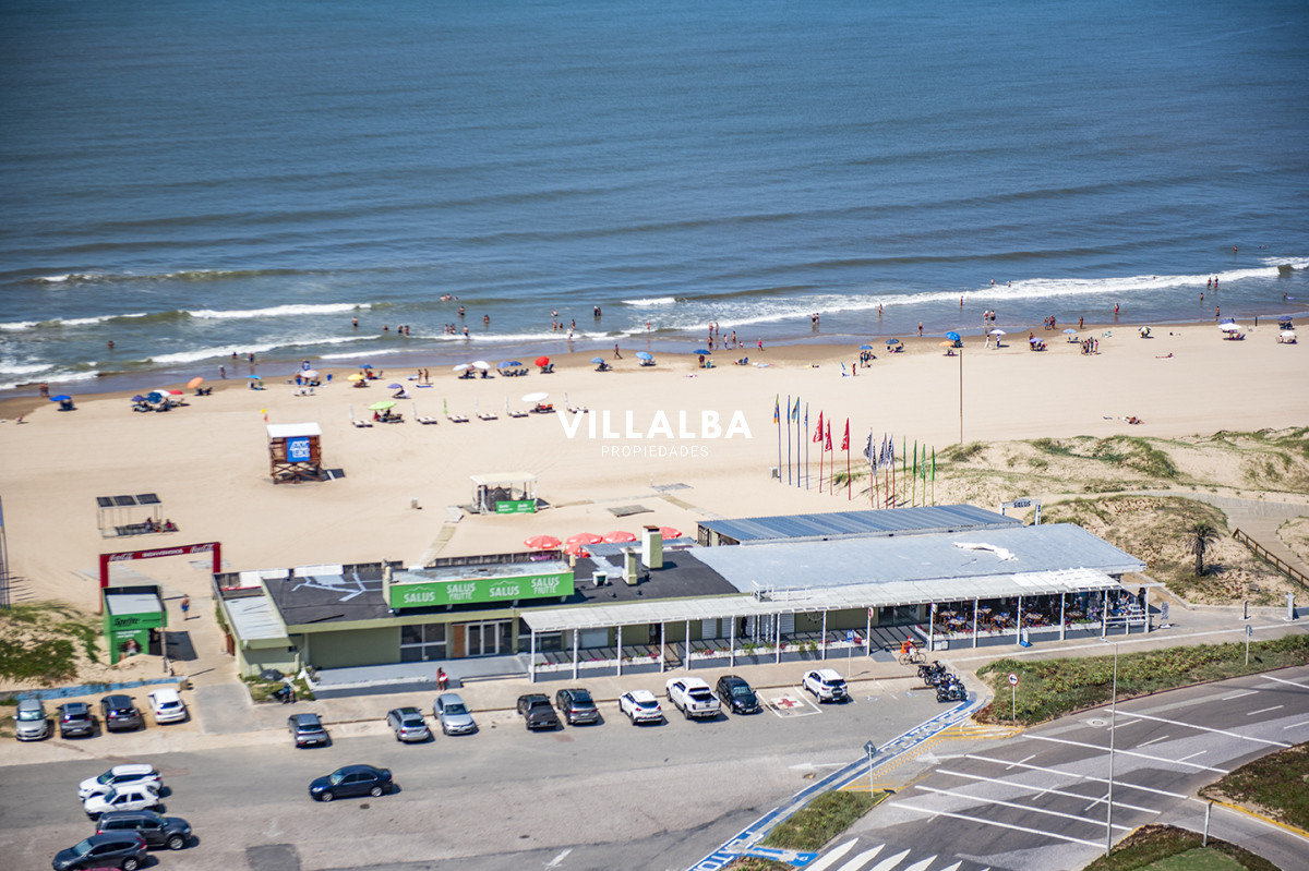 Apartamento ID.3508 - Hermoso Pent-house en torre Imperiale ,venta en zona de la Brava.