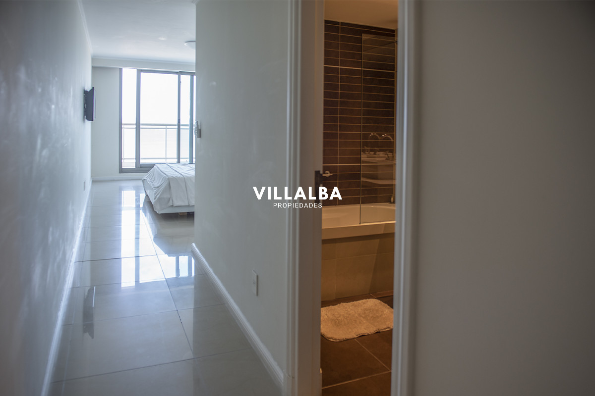 Apartamento ID.3508 - Hermoso Pent-house en torre Imperiale ,venta en zona de la Brava.
