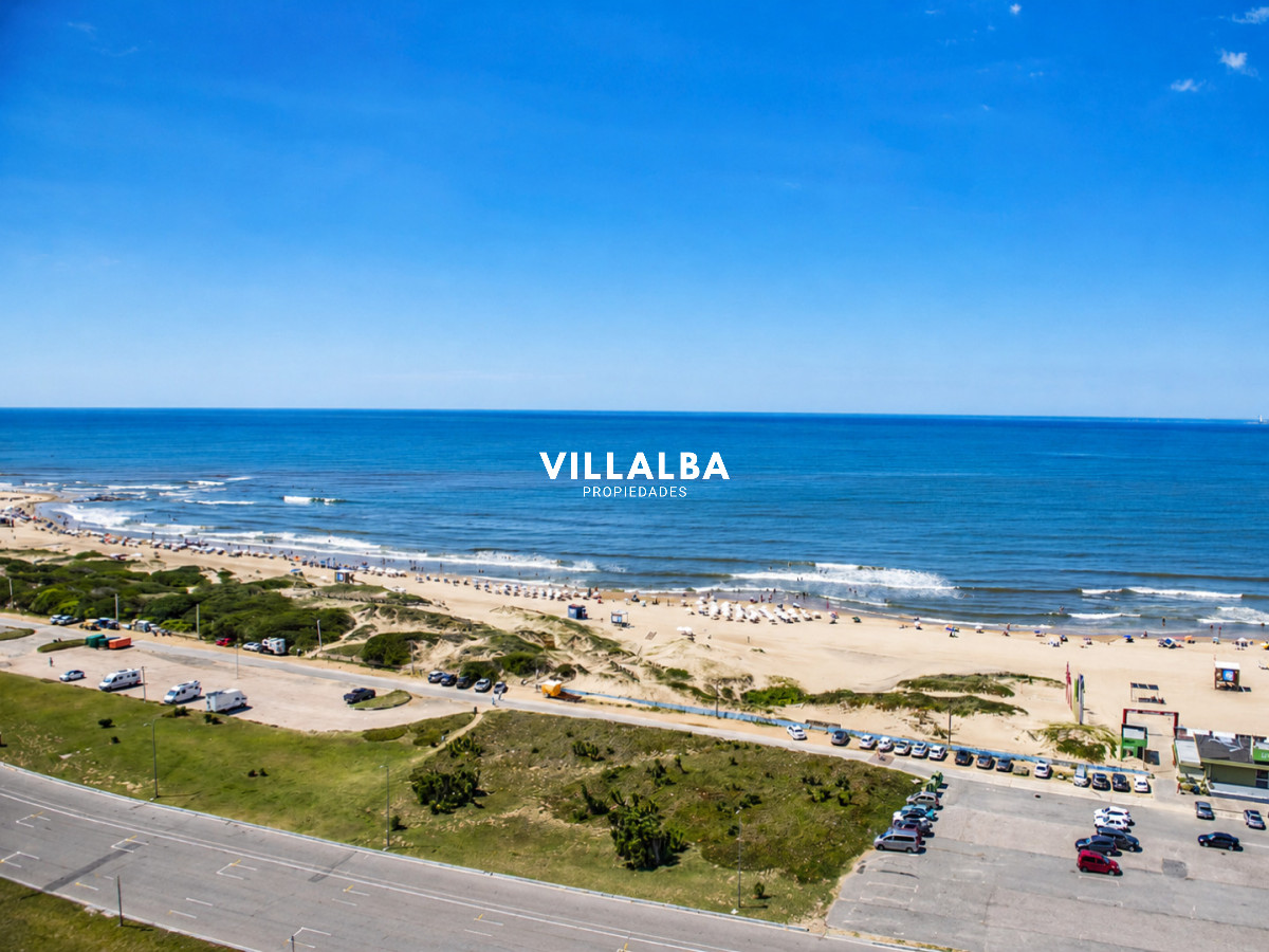Apartamento ID.3508 - Hermoso Pent-house en torre Imperiale ,venta en zona de la Brava.