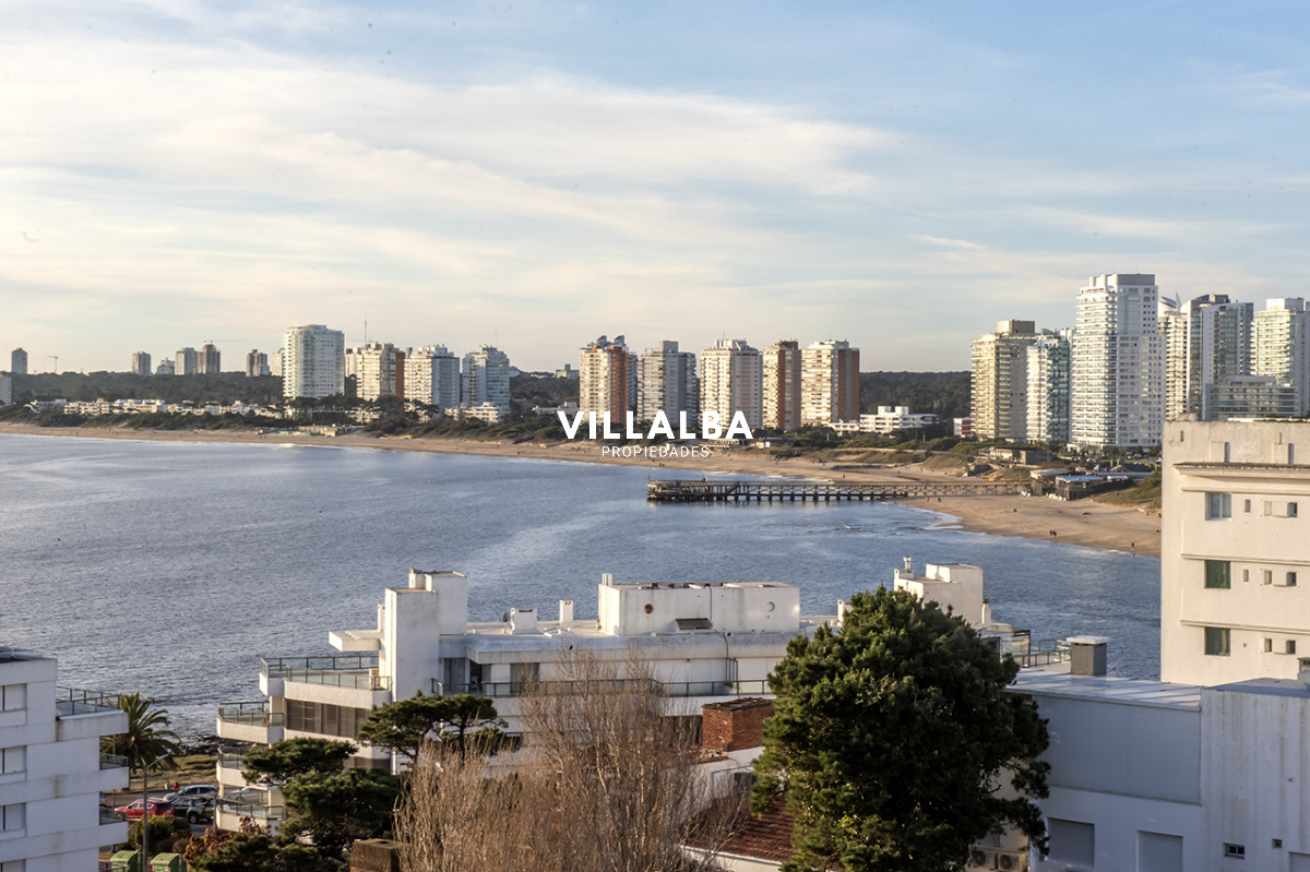 Apartamento ID.3635 - Vende departamento de 3 dormitorios con vista al Puerto, Punta del Este