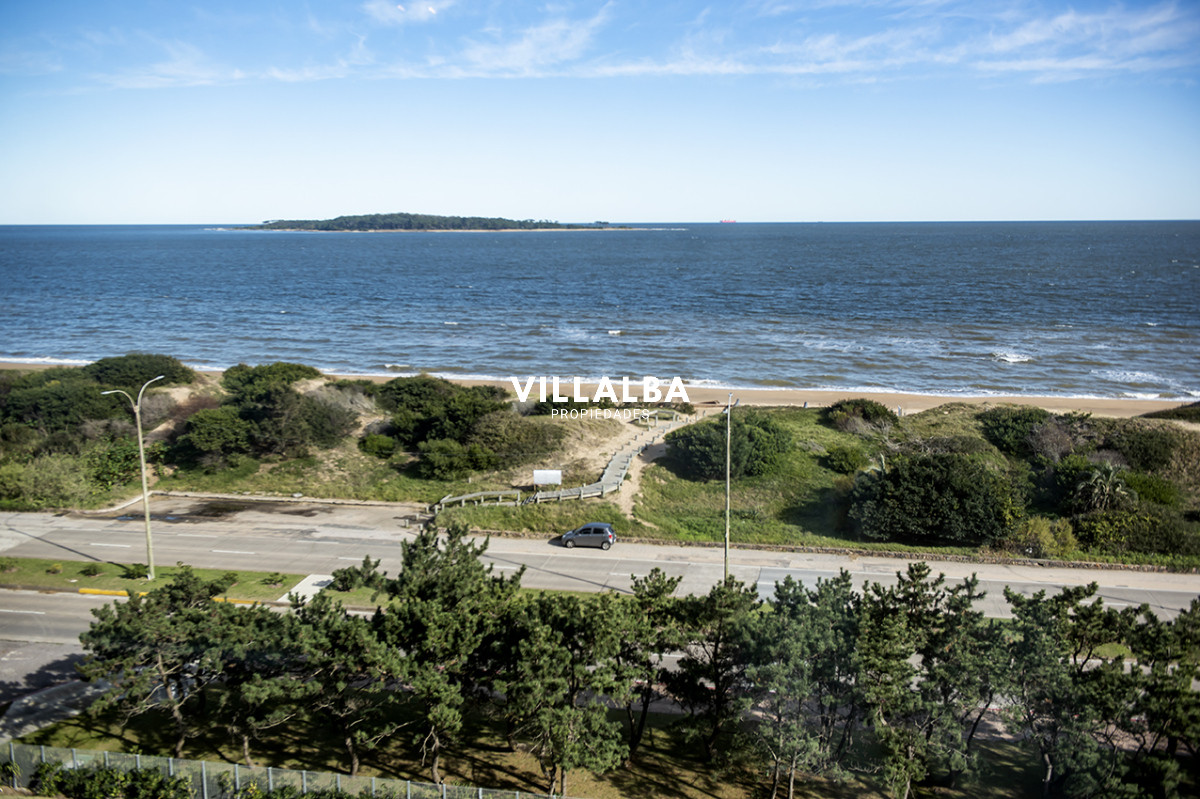 Apartamento ID.4017 - Gran oportunidad, departamento frente al mar con vista a la bahia en venta. Torre Venetian.