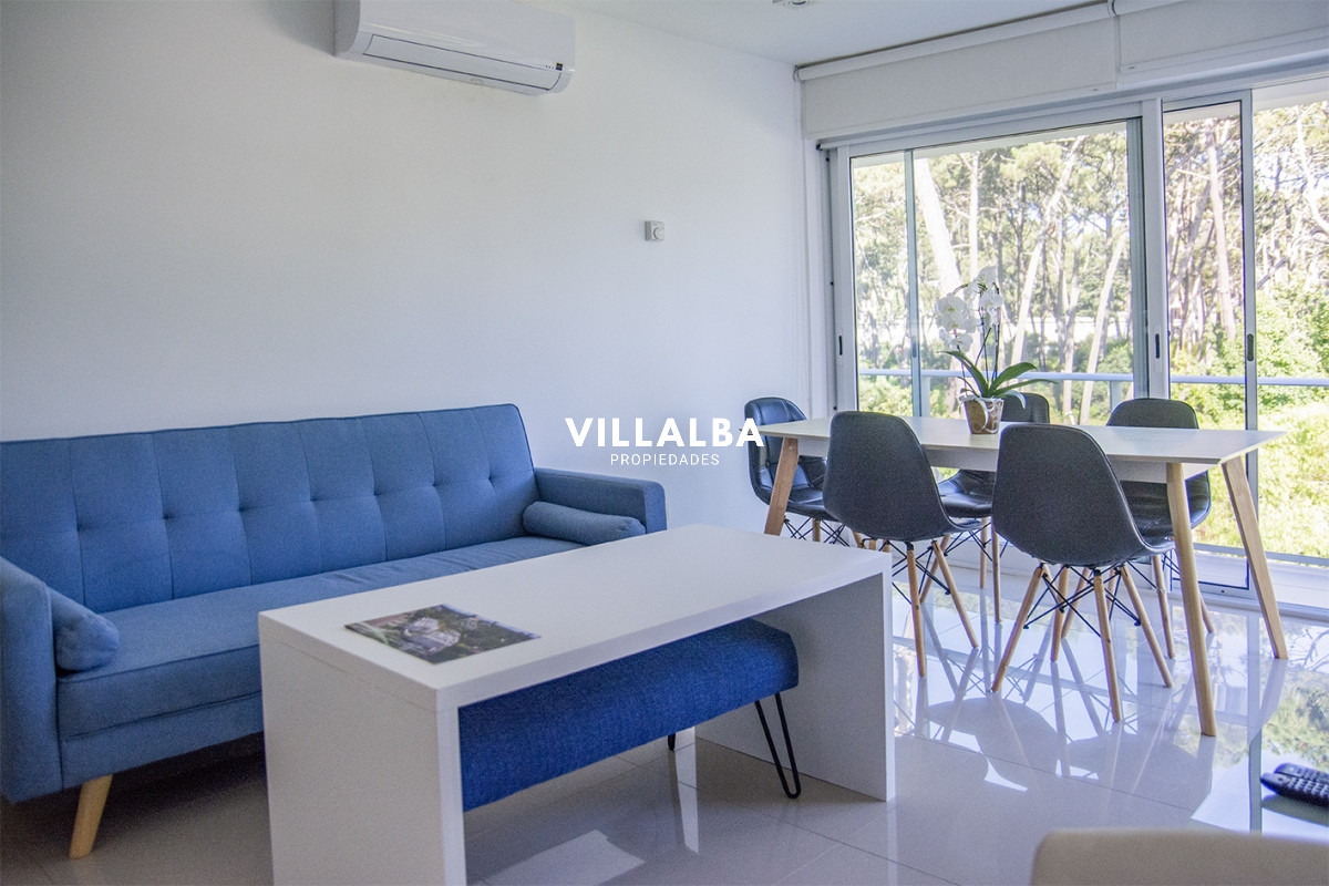 Apartamento ID.3666 - Espectacular departamento duplex a pasos del mar . 3 dormitorios en venta