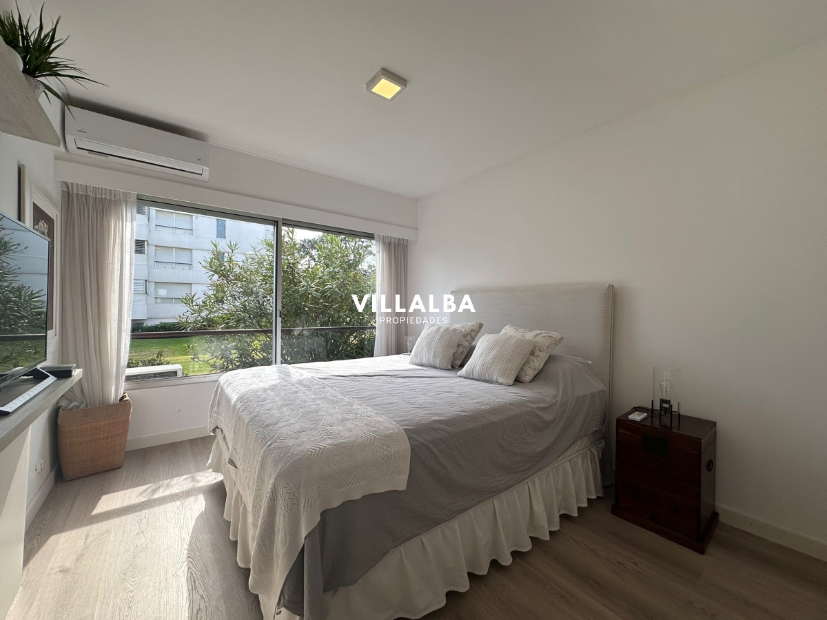 Apartamento ID.3610 - Se vende departamento de 4 dormitorios , Playa brava, Esturion