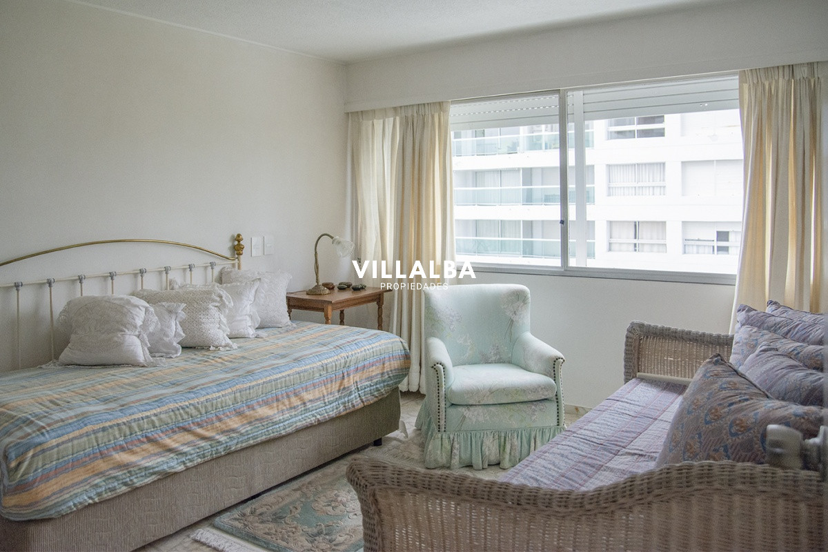 Apartamento ID.1001 - 3 Dormitorios 3 Baños - Playa Mansa