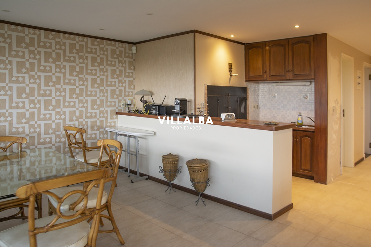 Apartamento ID.3609 - Apartamento de 4 dormitorios en Punta del Este frente al mar en Playa Brava