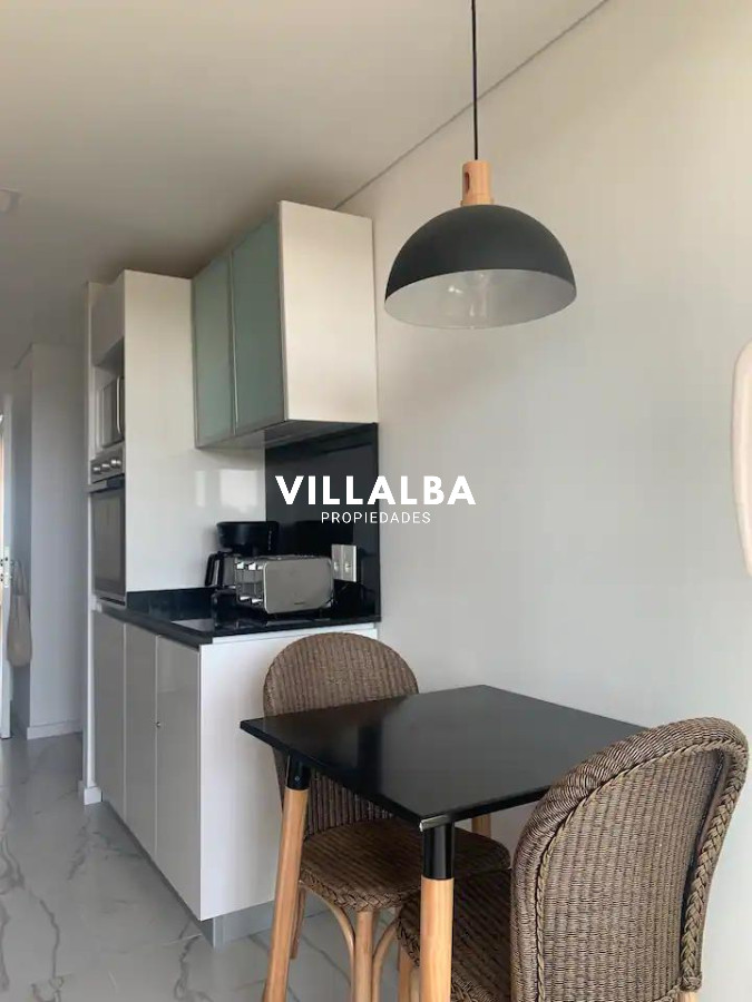 Apartamento ID.3358 - Vende apartamento con vista al mar de 3 suites, en Mansa- Punta del Este.
