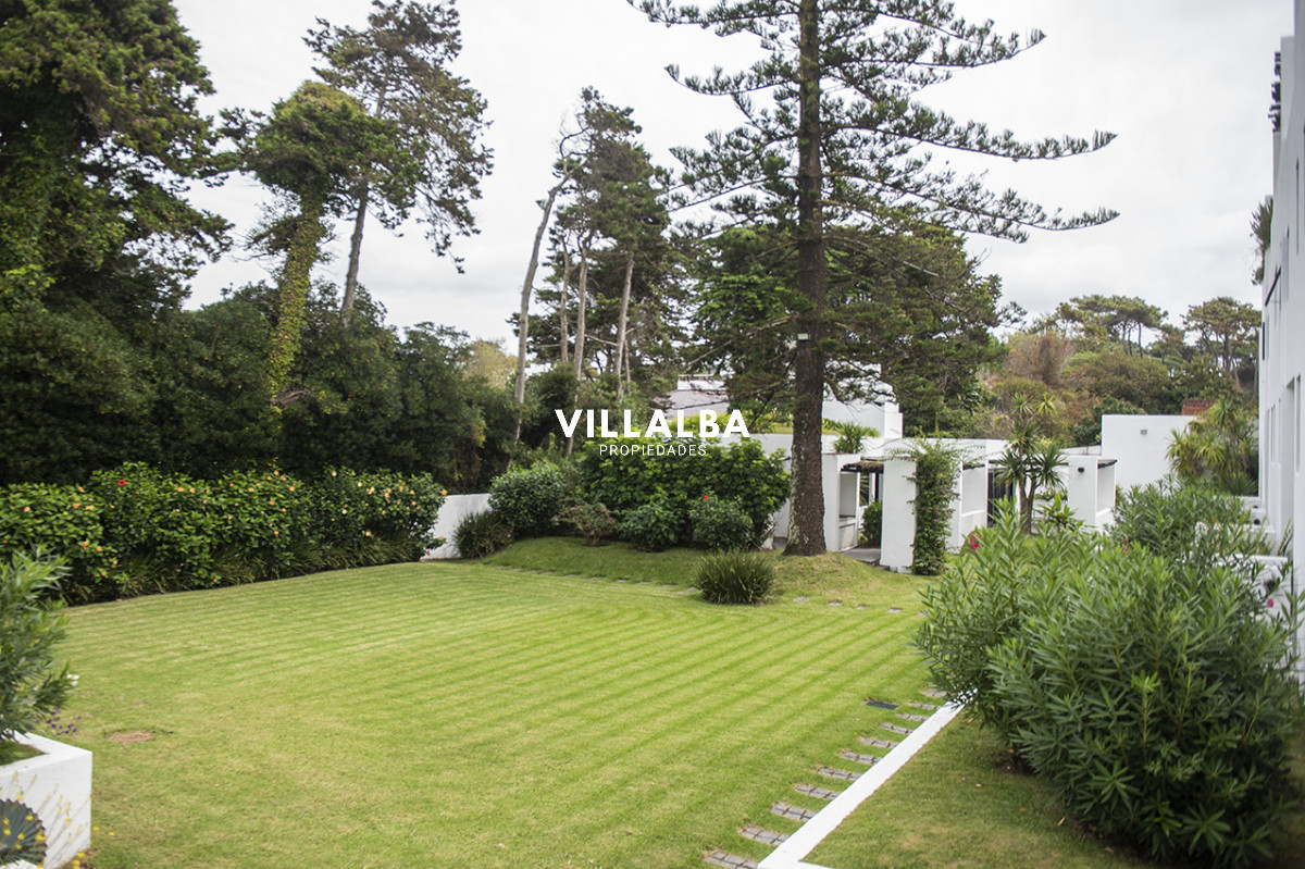 Apartamento ID.3923 - Venta Apartamento sobre la rambla,  Rincon del Indio.