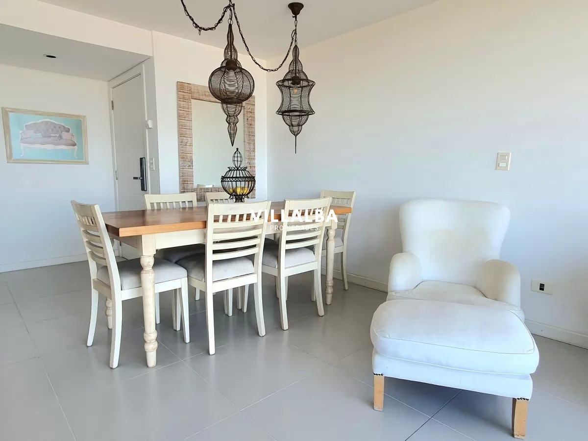 Apartamento ID.4249 - Departamento de 2 suites + depedencia en venta Frente al mar.