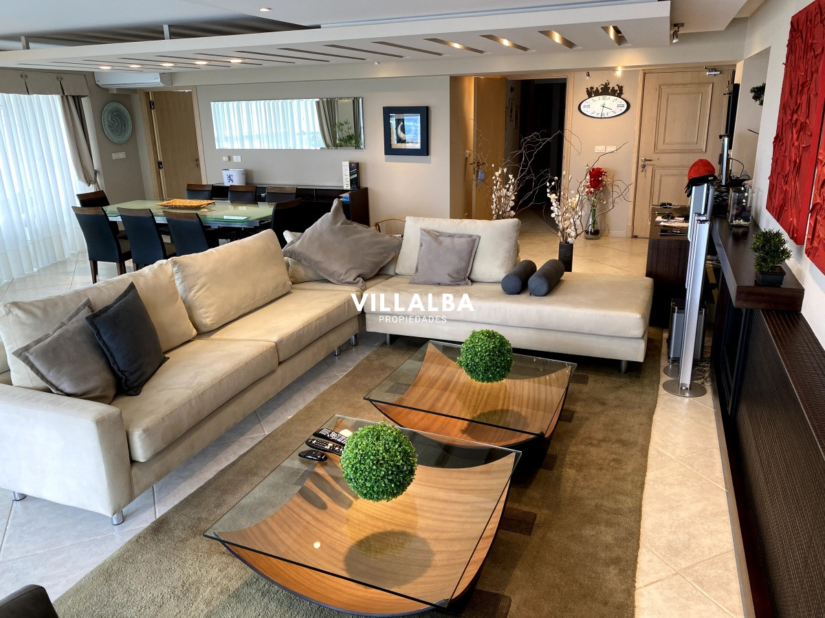 Apartamento ID.2085 - Departamento en venta de 3 dormitorios en Torre Nueva York.