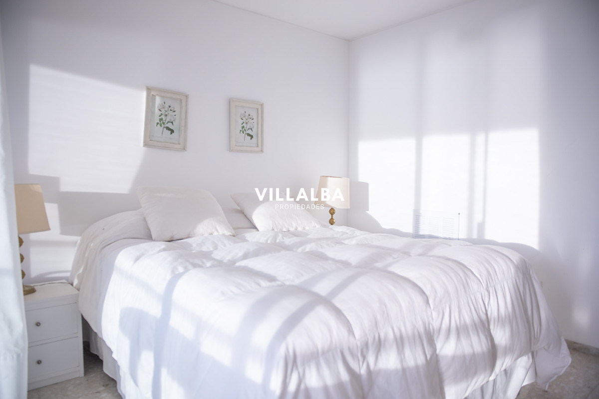 Apartamento ID.3635 - Vende departamento de 3 dormitorios con vista al Puerto, Punta del Este