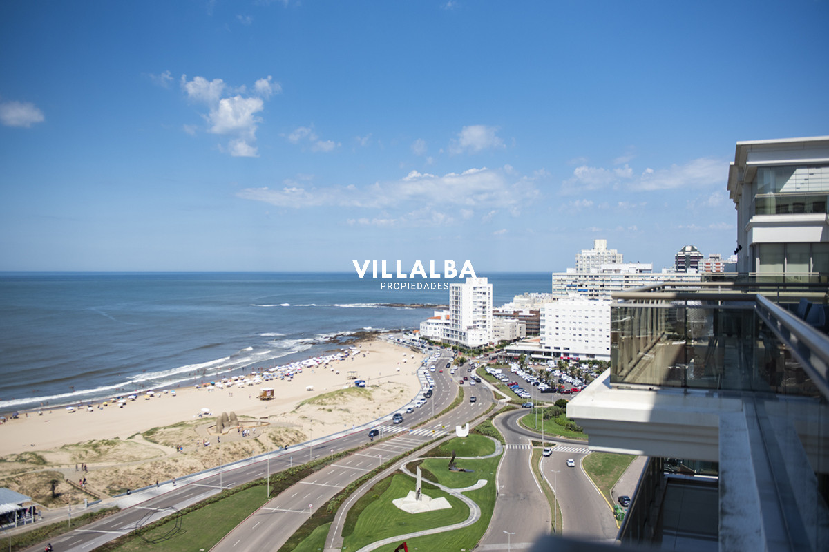 Apartamento ID.3508 - Hermoso Pent-house en torre Imperiale ,venta en zona de la Brava.