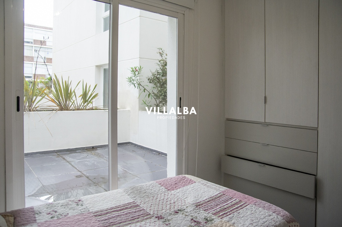 Apartamento ID.2178 - Vende apartamento. Edificio Bonaire. 3 dormitorios con servicios. Brava, Peninsula, Punta del Este