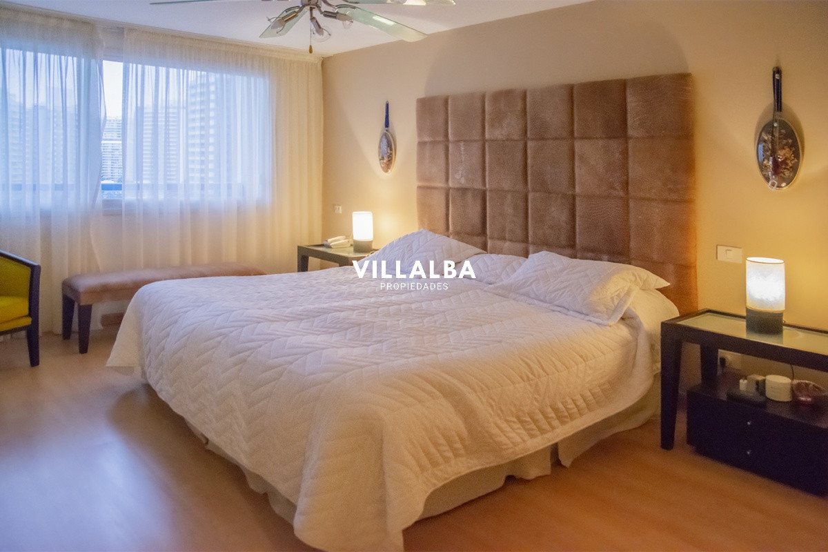 Apartamento ID.2085 - Departamento en venta de 3 dormitorios en Torre Nueva York.