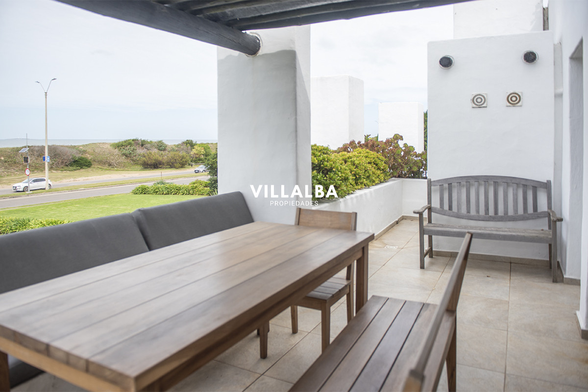 Apartamento ID.3923 - Venta Apartamento sobre la rambla,  Rincon del Indio.