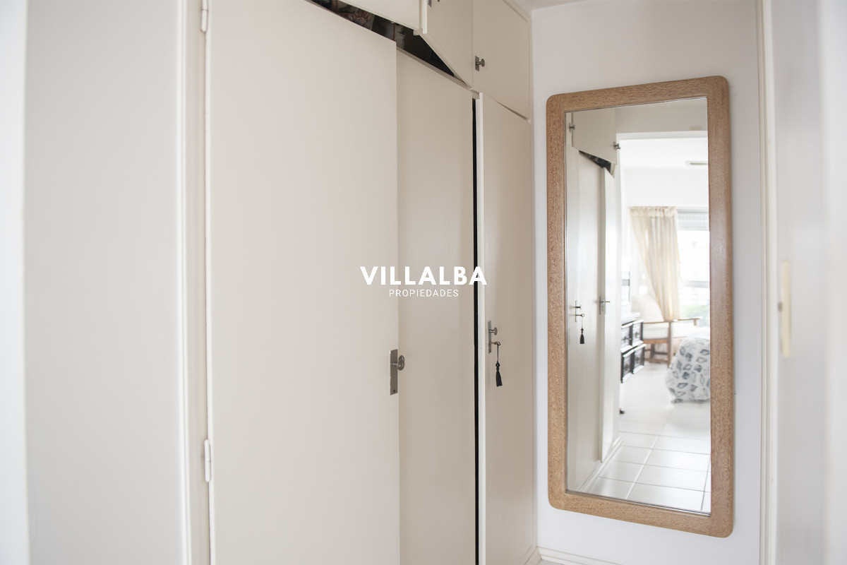 Apartamento ID.4122 - Vende apartamento de 2 dormitorios en Brava Punta del Este