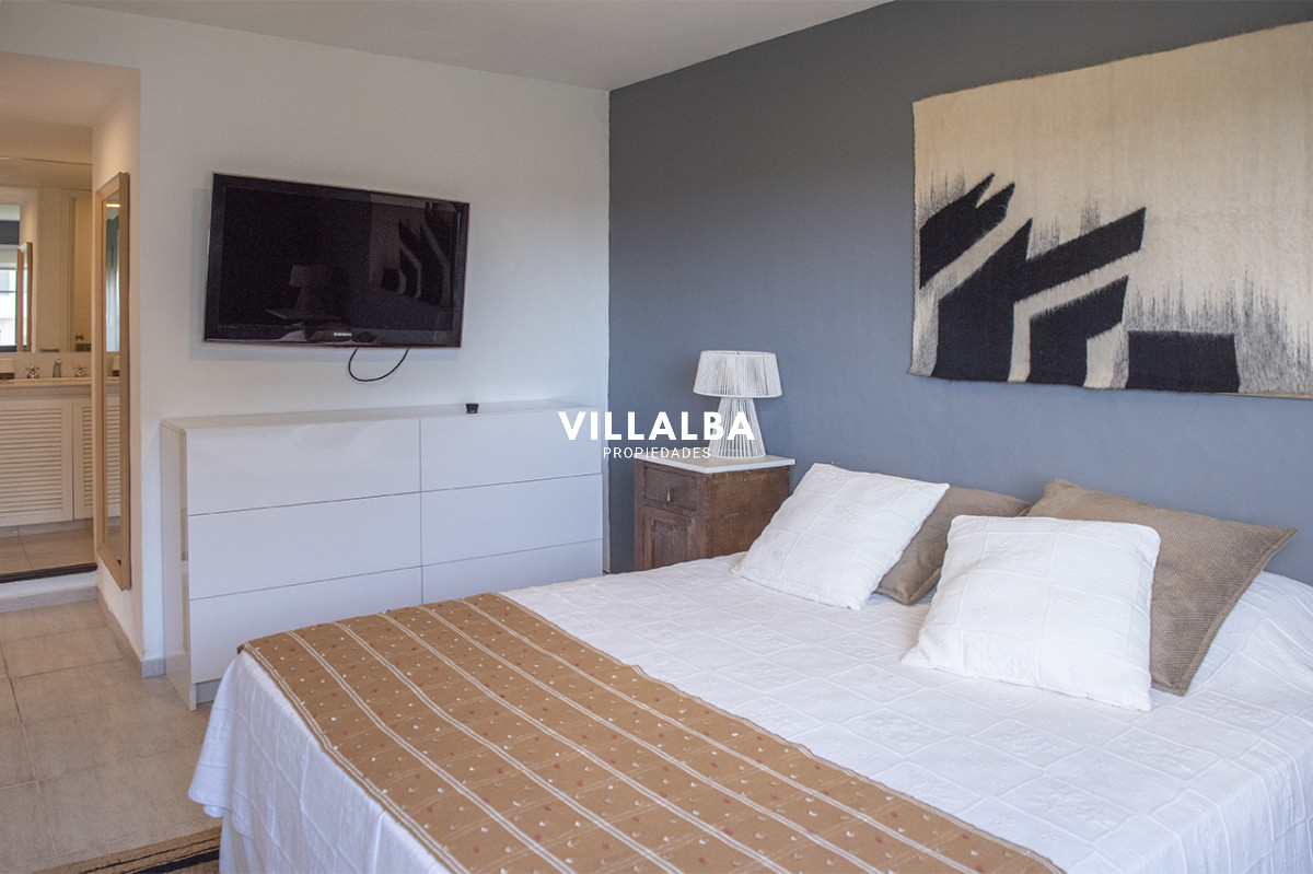 Apartamento ID.3923 - Venta Apartamento sobre la rambla,  Rincon del Indio.