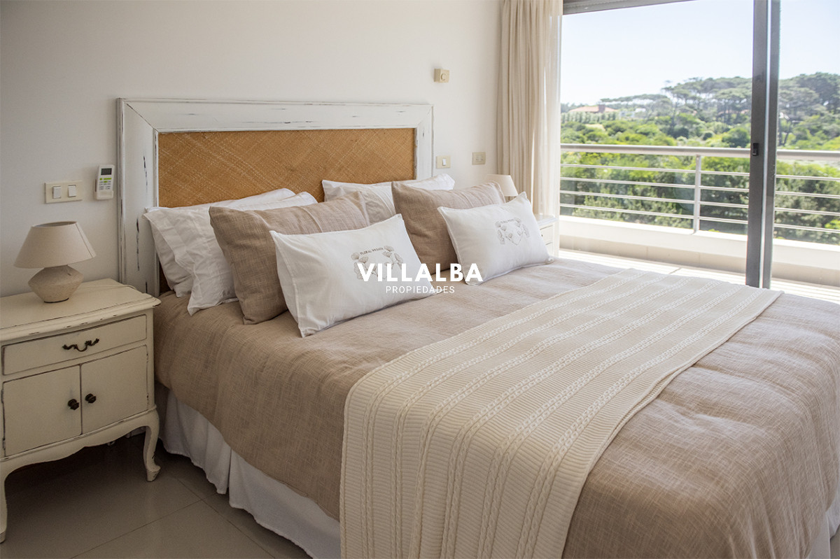 Apartamento ID.2367 - Penthouse frente al mar en venta, 3 suites. Blue Bird