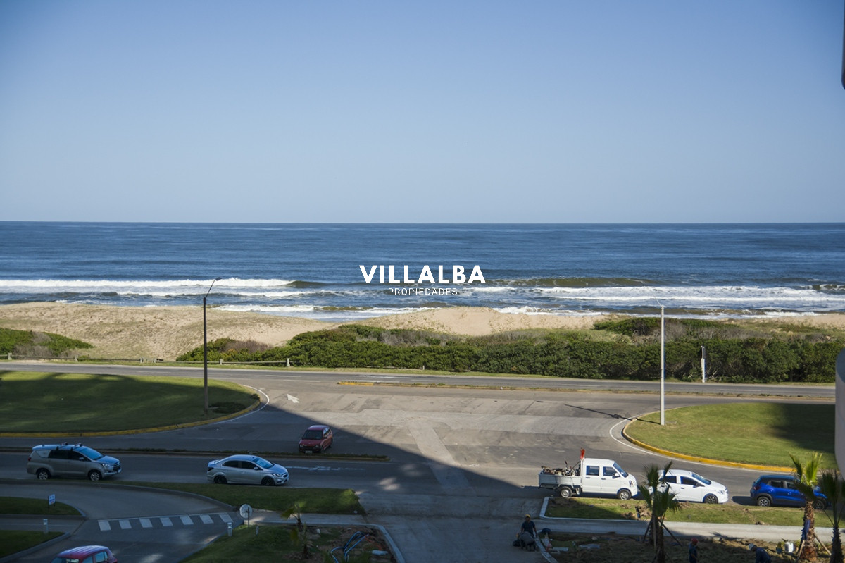 Apartamento ID.2811 - Departamento de 2 suite en venta frente al mar torre permium. Trump Tower