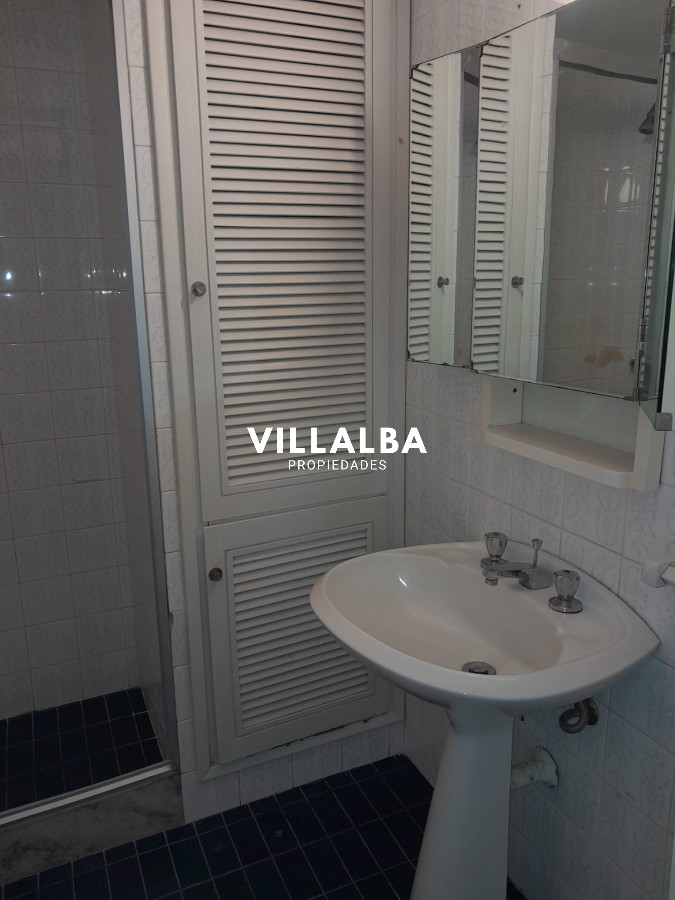 Apartamento ID.3449 - Departamento  en venta de 3 dormitorios  Peninsula, Punta del Este