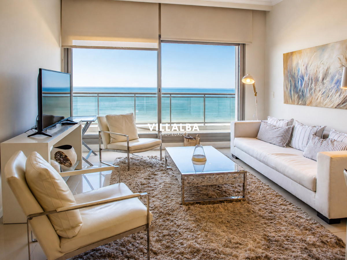 Apartamento ID.3508 - Hermoso Pent-house en torre Imperiale ,venta en zona de la Brava.