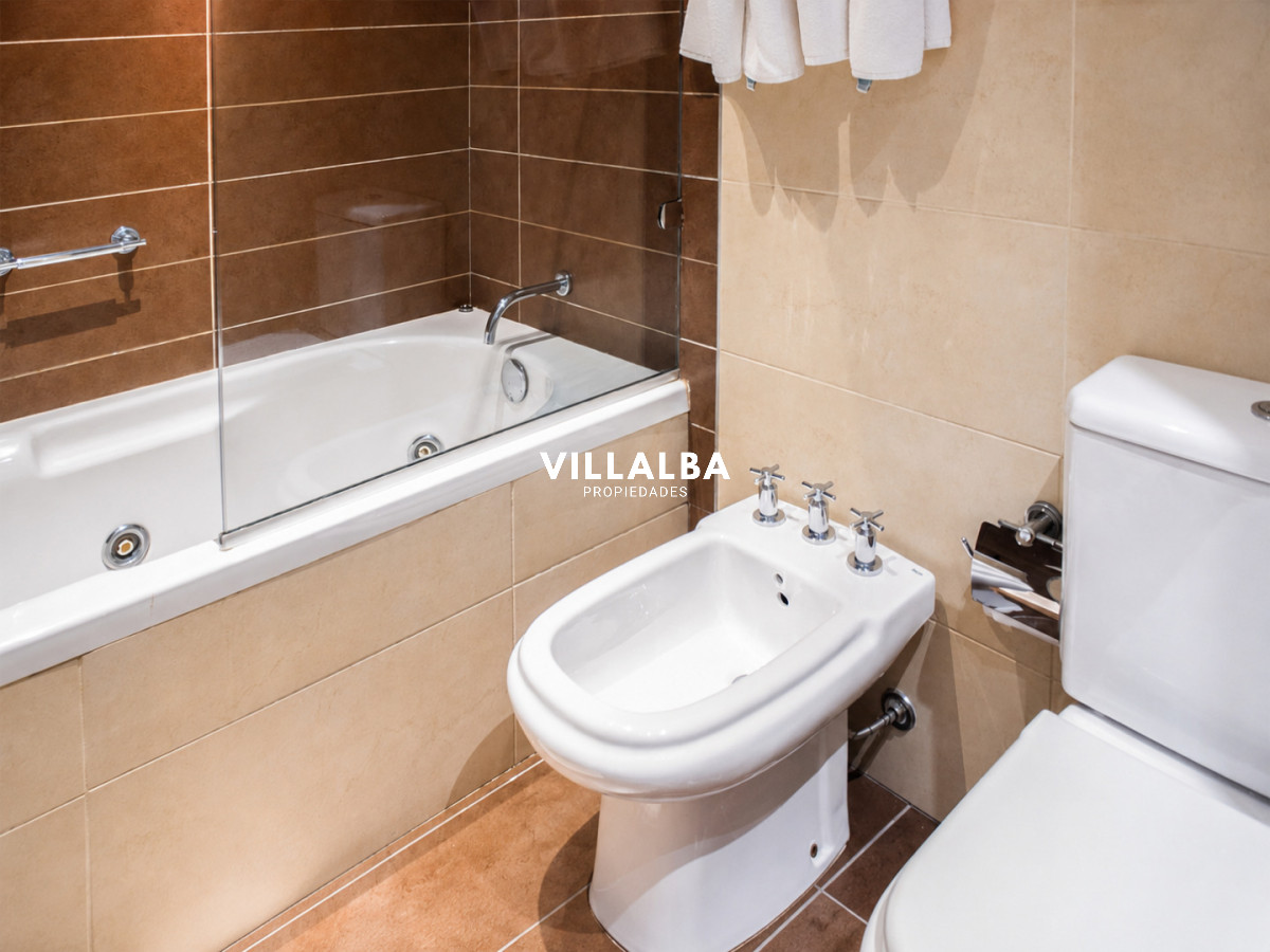 Apartamento ID.3508 - Hermoso Pent-house en torre Imperiale ,venta en zona de la Brava.