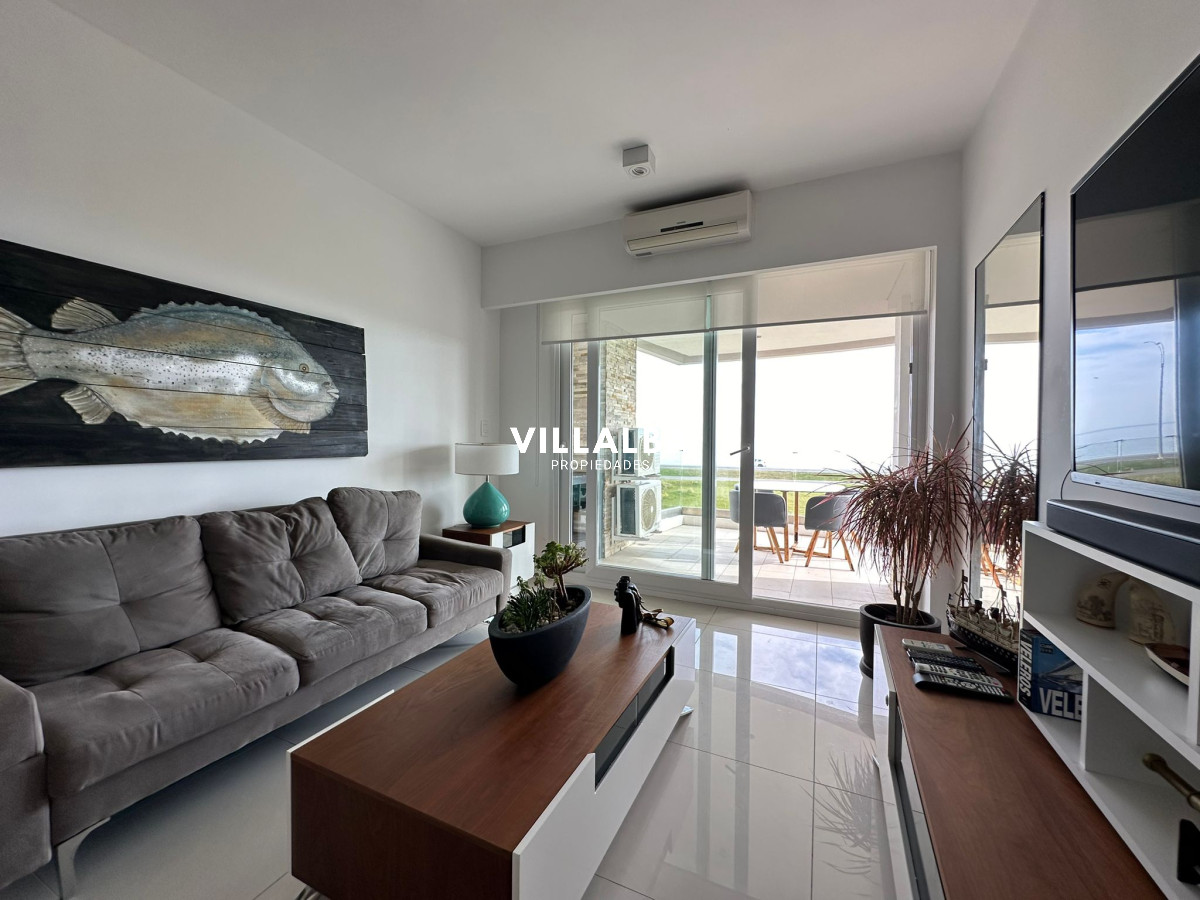 Apartamento ID.2754 - Vende departamento en Azure tower, playa mansa de 2 dormitorios, con vista al mar, Punta del Este