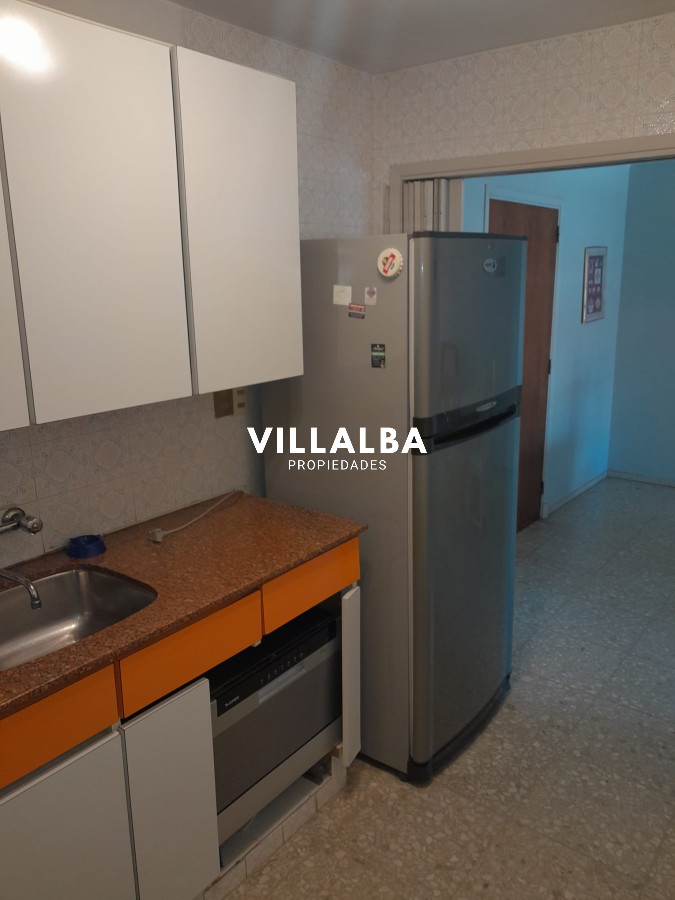 Apartamento ID.3449 - Departamento  en venta de 3 dormitorios  Peninsula, Punta del Este