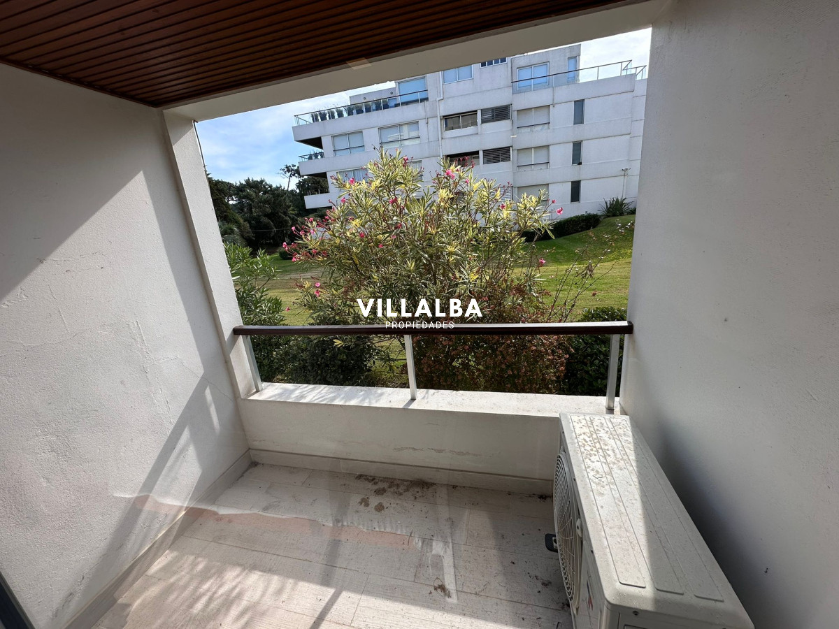 Apartamento ID.3610 - Se vende departamento de 4 dormitorios , Playa brava, Esturion