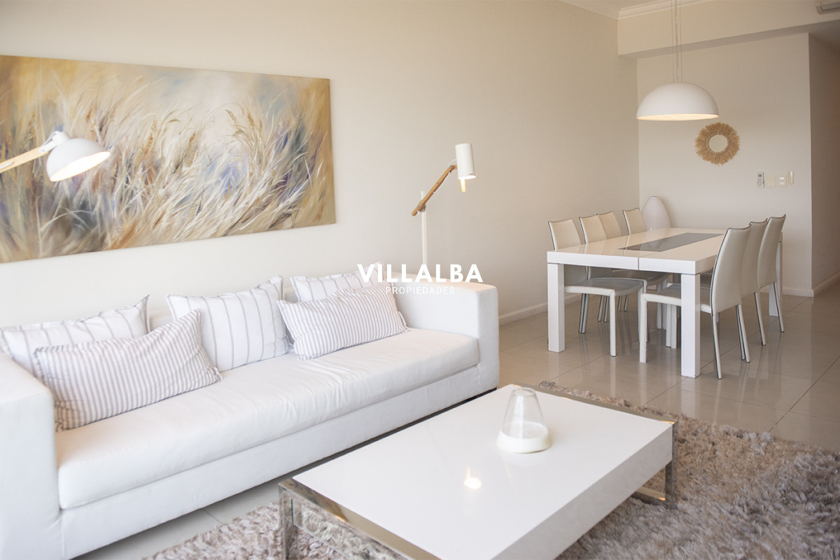 Apartamento ID.3508 - Hermoso Pent-house en torre Imperiale ,venta en zona de la Brava.