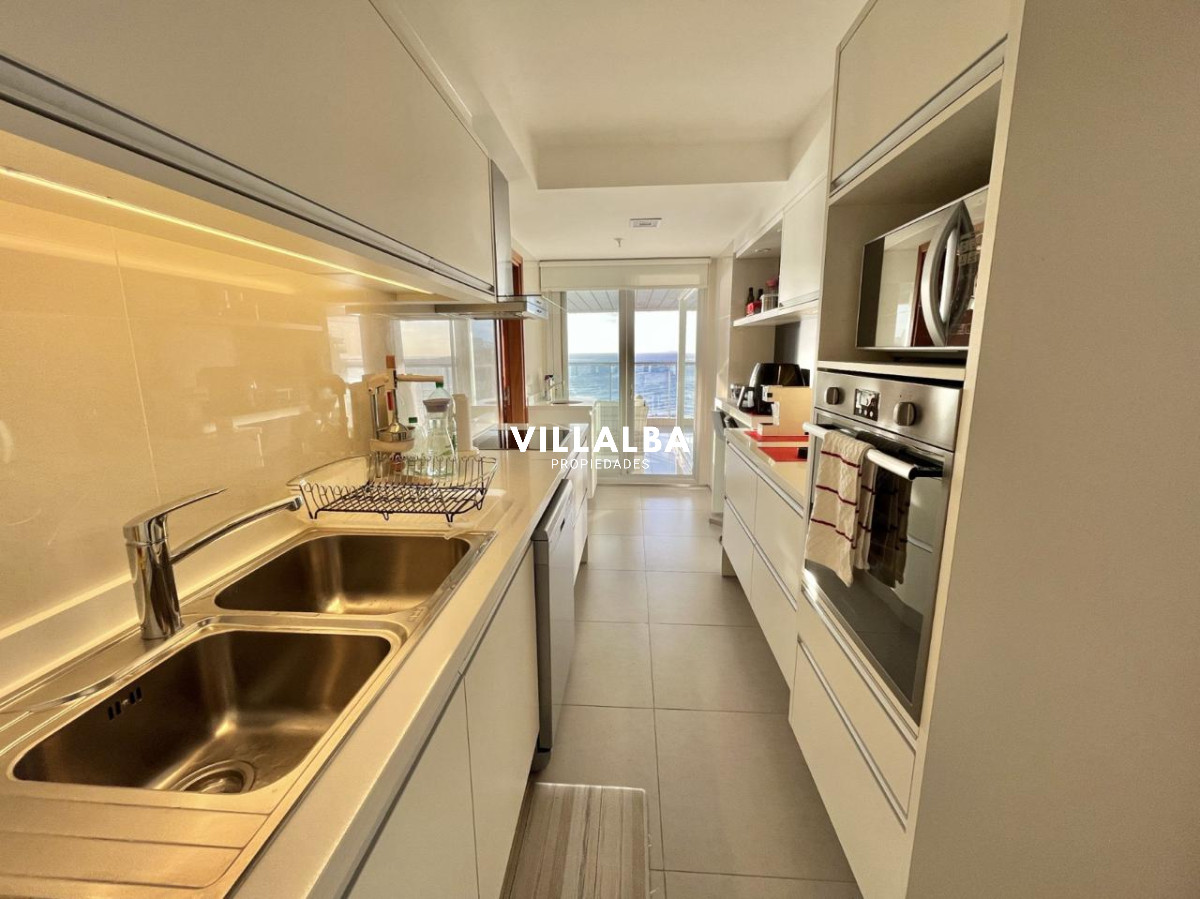 Apartamento ID.2795 - Apartamento  en Venta de 3 dormitorio en Playa Mansa , Torre Miami Boulevard