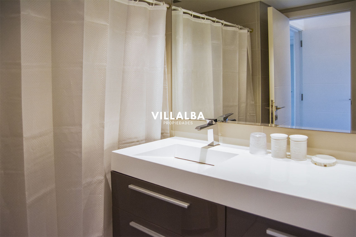 Apartamento ID.4249 - Departamento de 2 suites + depedencia en venta Frente al mar.