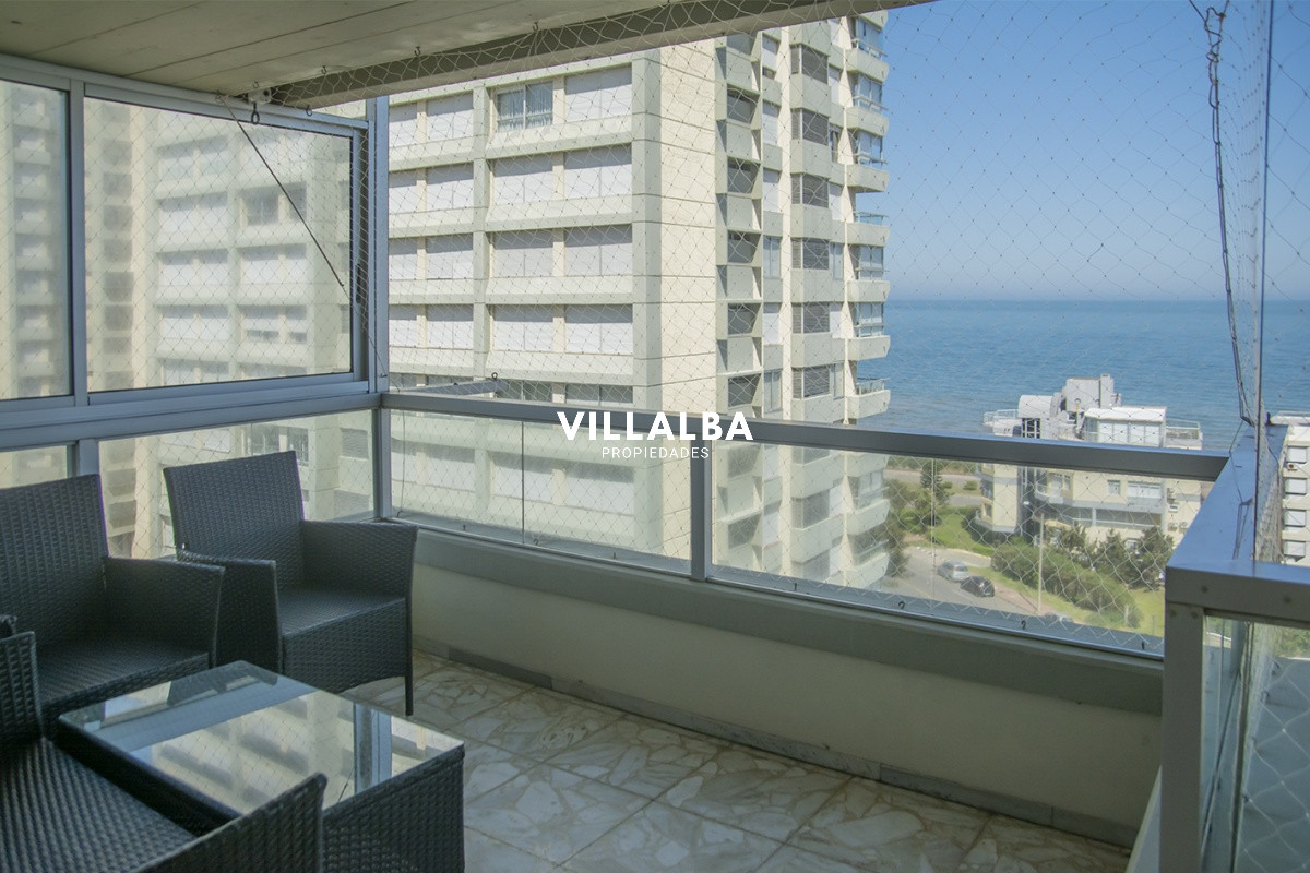 Apartamento ID.2167 - Apartamento en venta, Torre Fragata con hermosa vista al mar.