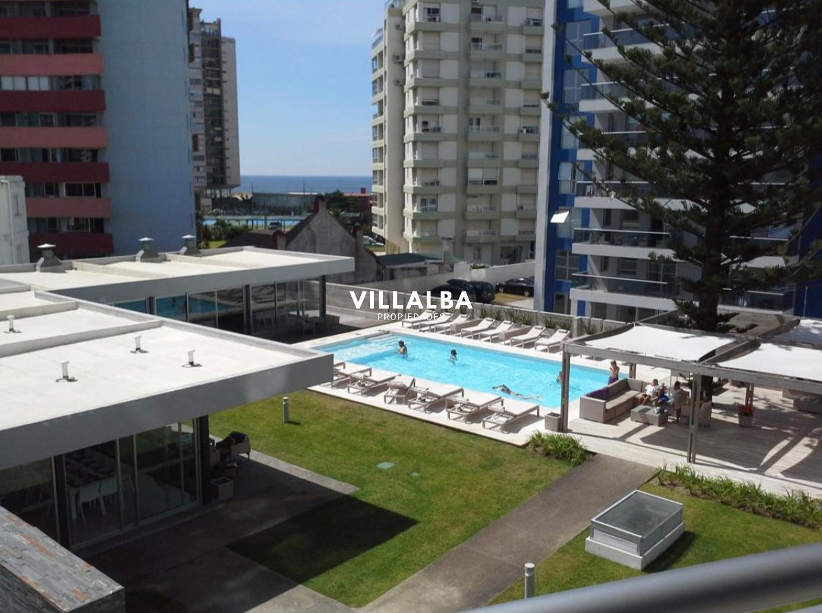 Apartamento ID.2488 - Departamento de 3 dormitorios con Terraza en Punta del Este 