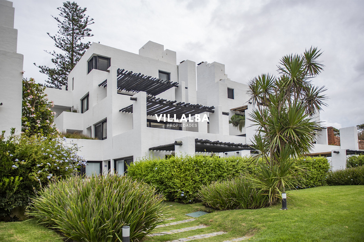 Apartamento ID.3923 - Venta Apartamento sobre la rambla,  Rincon del Indio.