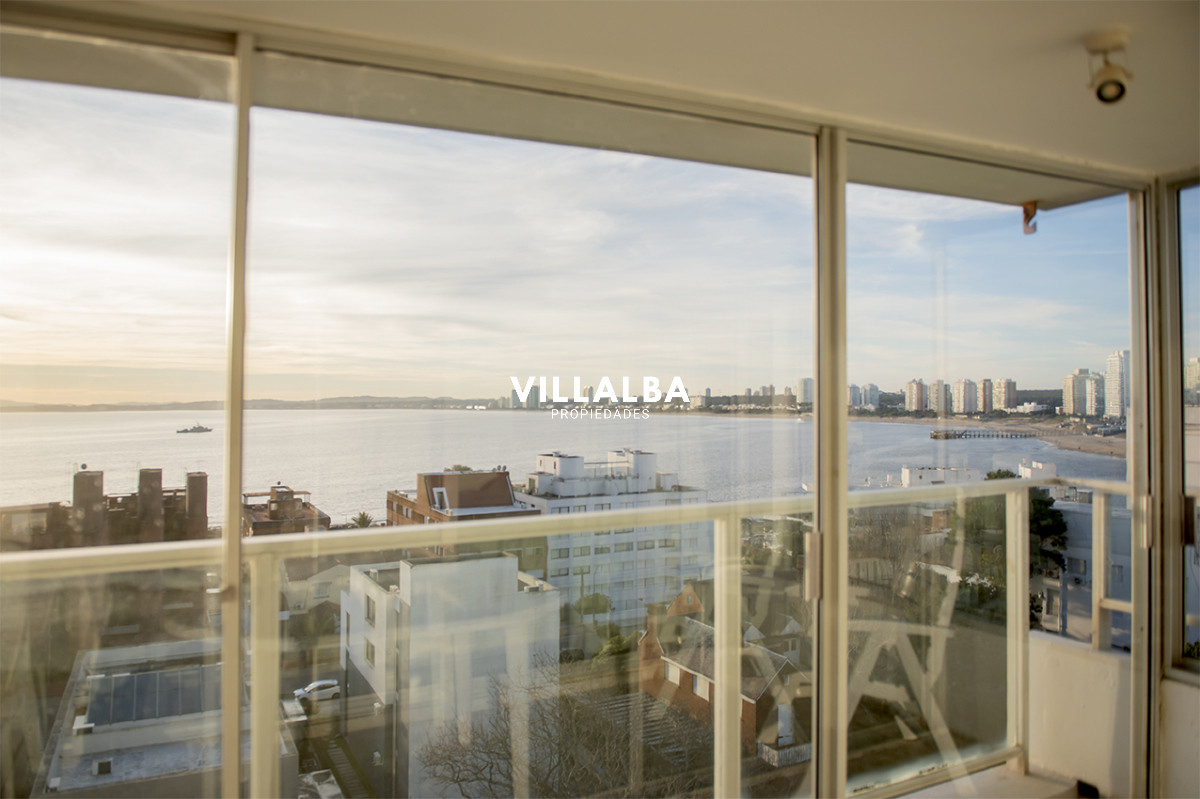 Apartamento ID.3635 - Vende departamento de 3 dormitorios con vista al Puerto, Punta del Este