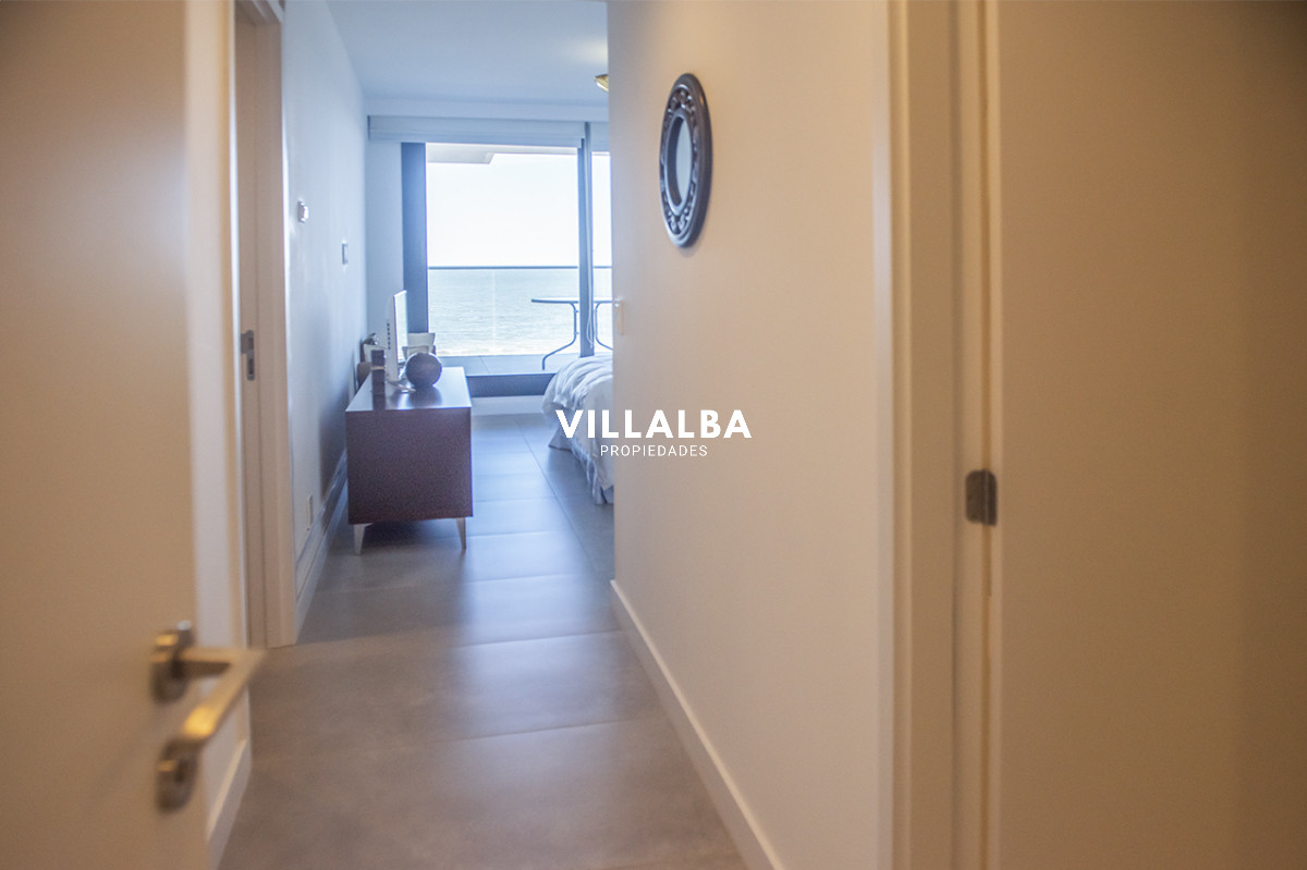 Apartamento ID.4017 - Gran oportunidad, departamento frente al mar con vista a la bahia en venta. Torre Venetian.