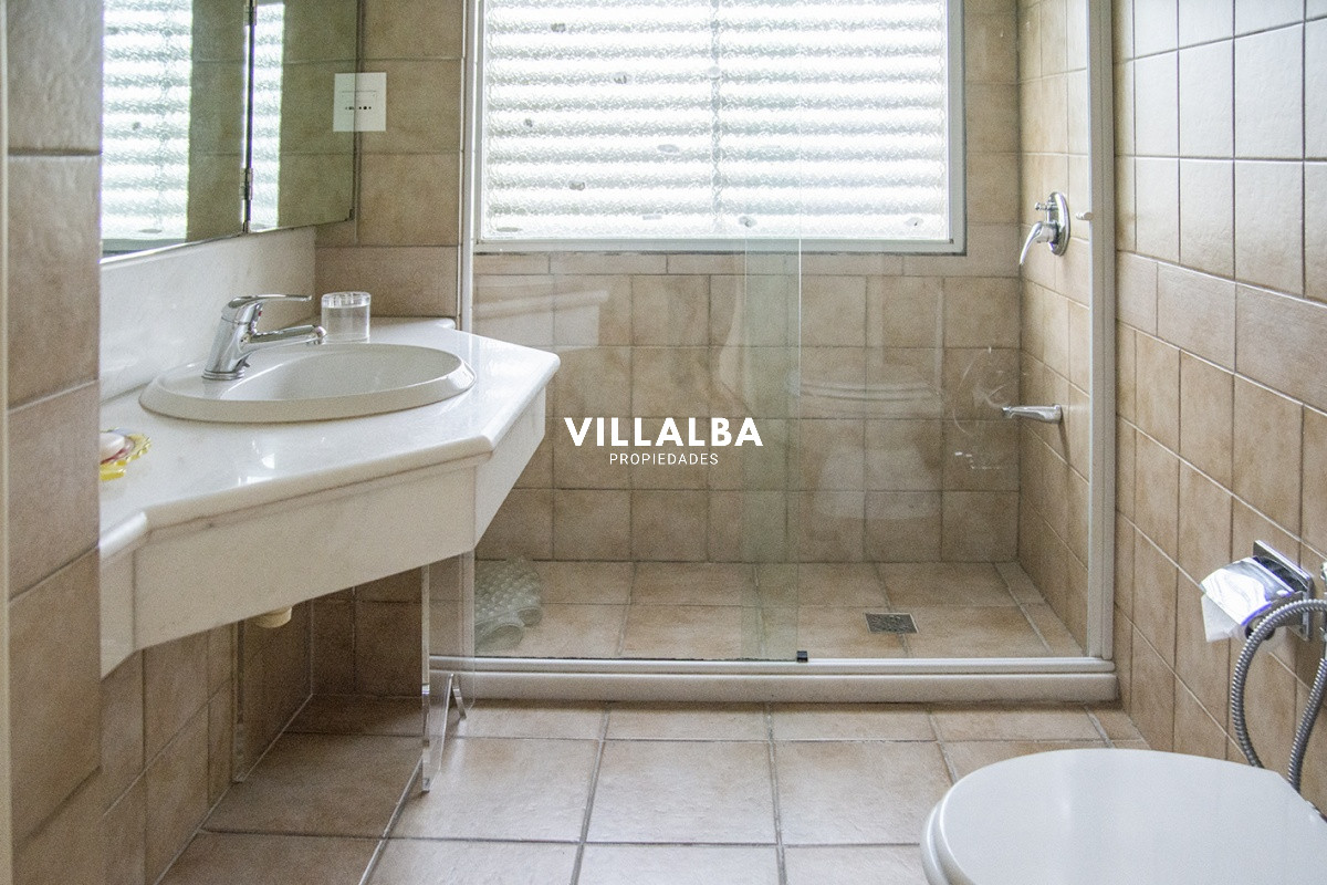 Apartamento ID.1001 - 3 Dormitorios 3 Baños - Playa Mansa