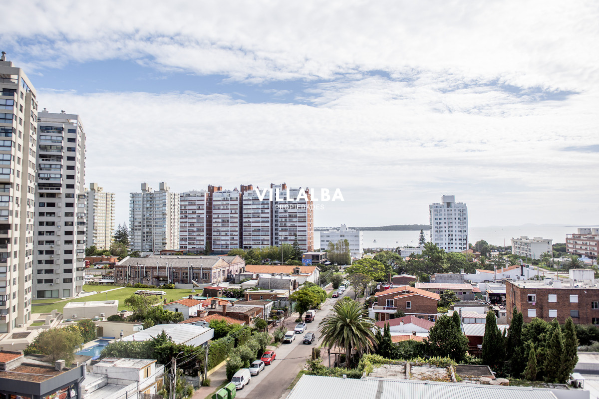 Apartamento ID.4122 - Vende apartamento de 2 dormitorios en Brava Punta del Este