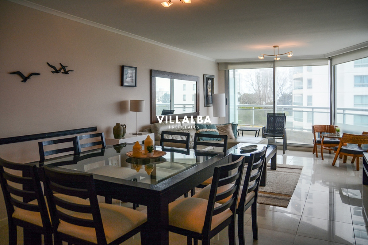 Apartamento ID.2487 - Departamento de 3 dormitorios en venta en Ocean Drive. 