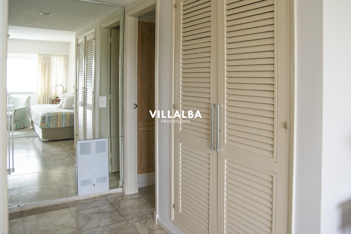 Apartamento ID.1001 - 3 Dormitorios 3 Baños - Playa Mansa