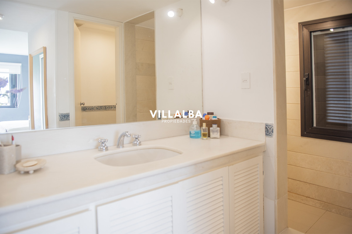 Apartamento ID.3923 - Venta Apartamento sobre la rambla,  Rincon del Indio.