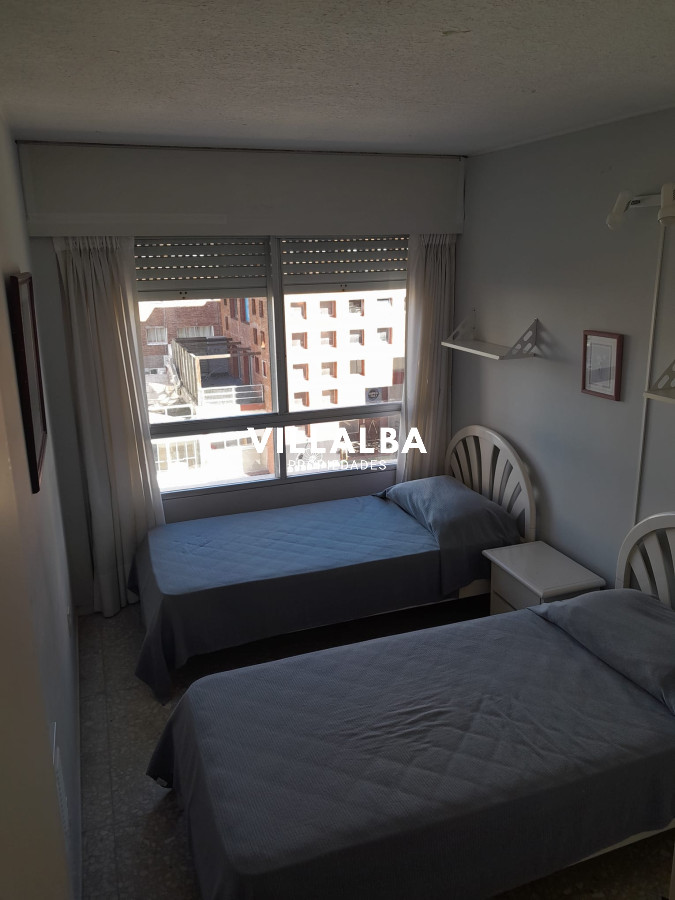 Apartamento ID.3449 - Departamento  en venta de 3 dormitorios  Peninsula, Punta del Este