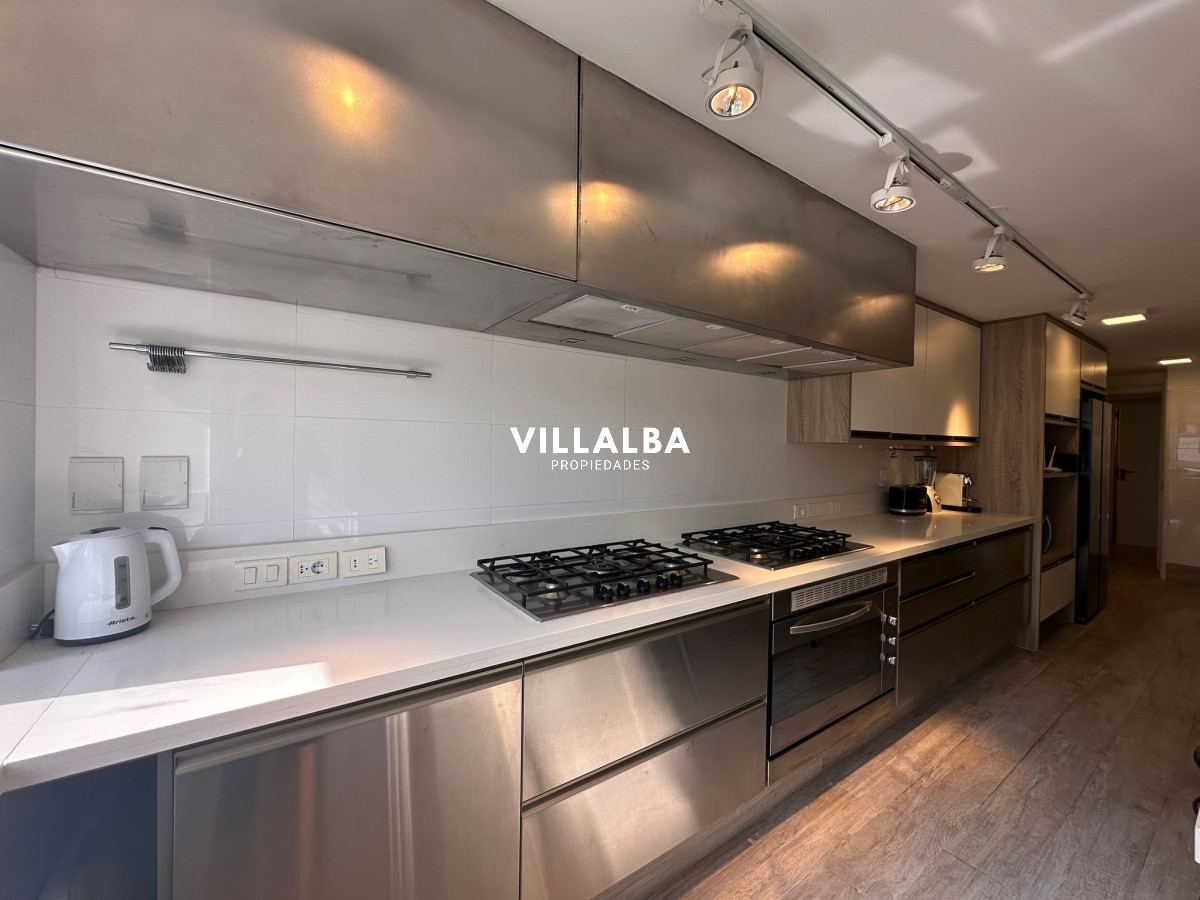 Apartamento ID.3610 - Se vende departamento de 4 dormitorios , Playa brava, Esturion