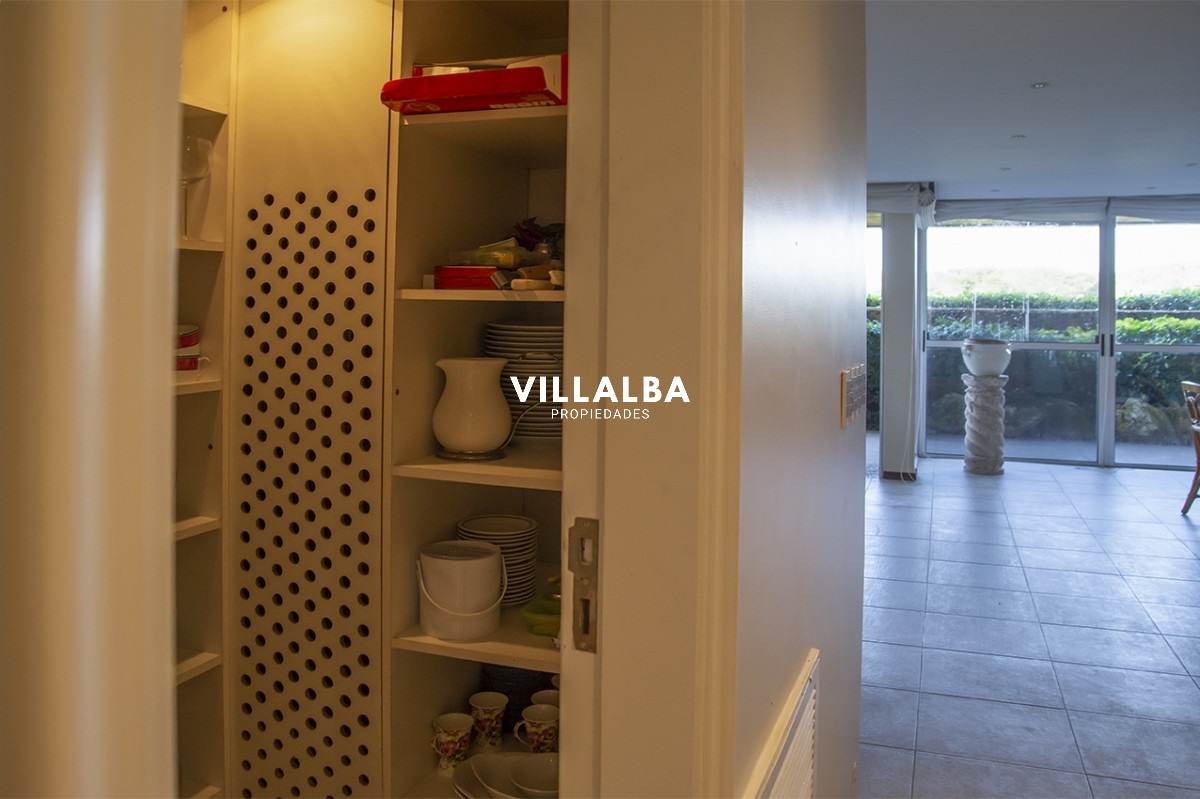 Apartamento ID.3609 - Apartamento de 4 dormitorios en Punta del Este frente al mar en Playa Brava