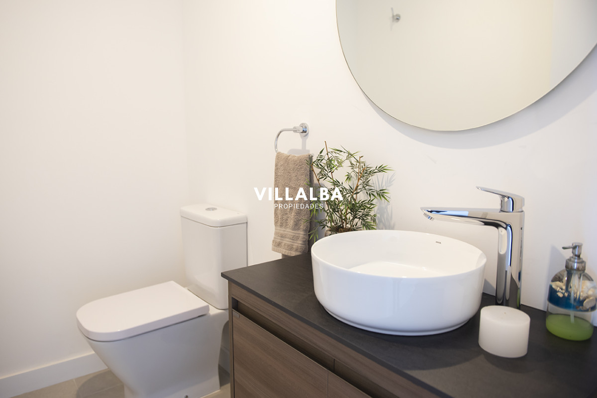 Apartamento ID.4017 - Gran oportunidad, departamento frente al mar con vista a la bahia en venta. Torre Venetian.