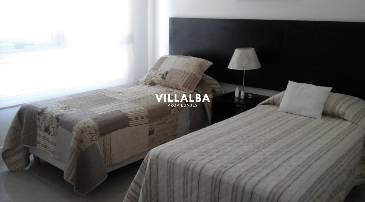 Apartamento ID.2488 - Departamento de 3 dormitorios con Terraza en Punta del Este 