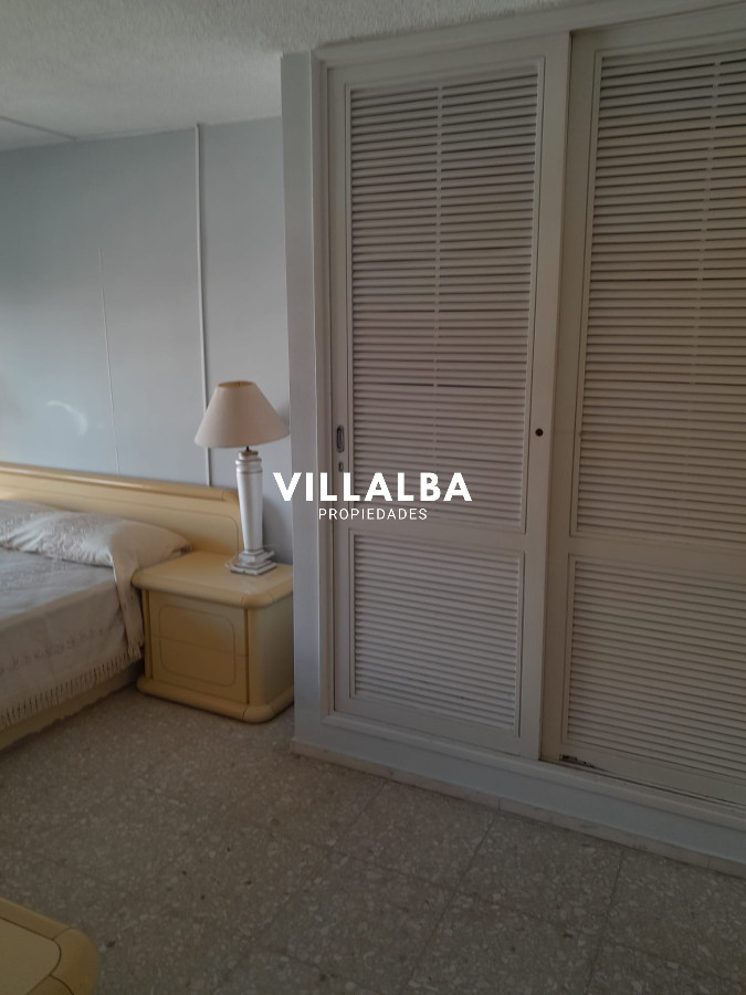 Apartamento ID.3449 - Departamento  en venta de 3 dormitorios  Peninsula, Punta del Este